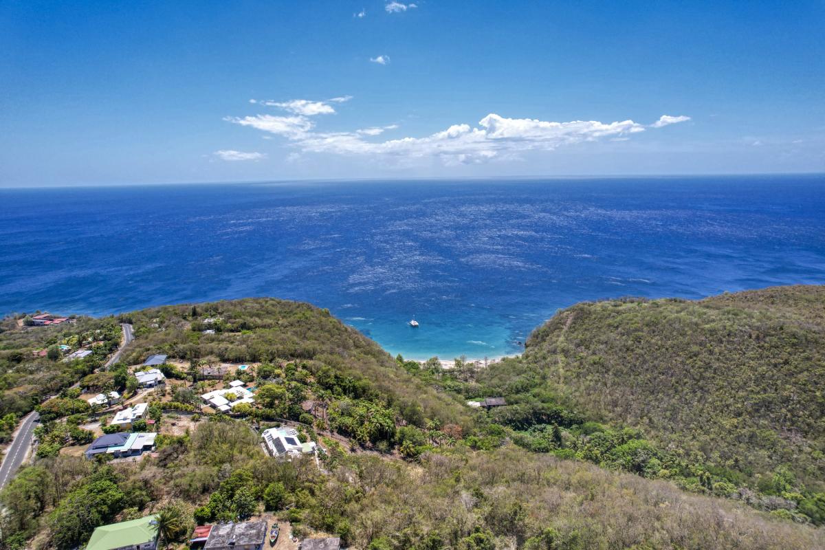 45.Location villa piscine vue mer 3 chambres Deshaies Guadeloupe